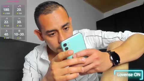 Snapshot of jhonyalzate chatting on 02.23.26 Jhony Alzate online show from 02.23.26