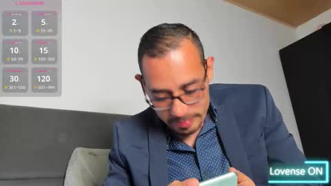 Snapshot of jhonyalzate chatting on 02.28.26 Jhony Alzate online show from 02.28.26