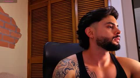 Snapshot of jhordan_white chatting on 12.17.25 Jhordan White online show from 12.17.25