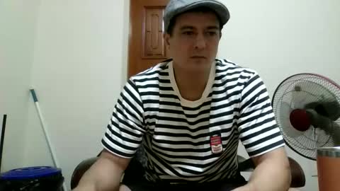 Snapshot of jhwozy chatting on 10.26.25 jhwozy online show from 10.26.25