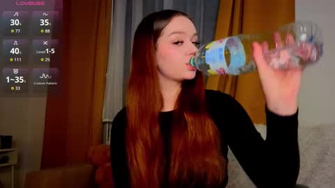 Snapshot of jiaalisaa chatting on 09.11.25 Lisa I would really appreciate it if you could help me achieve 88 thumbs up favorite patterns 38457588 online show from 09.11.25