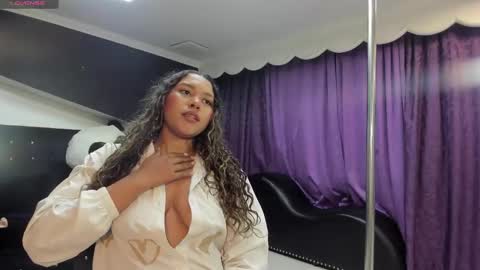 Jimena  online show from 11.20.25