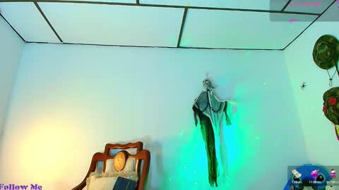 Jimm  Independent Model  online show from 11.28.25