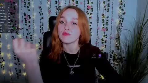 Snapshot of jina_toys chatting on 09.09.25 jina_toys online show from 09.09.25