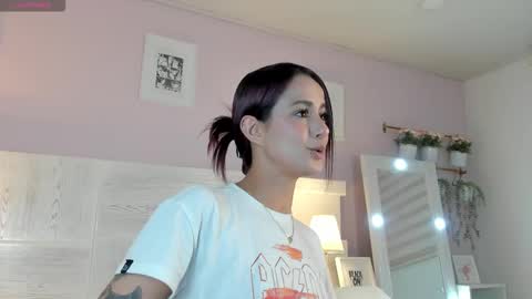 Snapshot of jinx_dh chatting on 09.21.25 Jinx online show from 09.21.25
