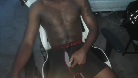 Snapshot of jinxbear1 chatting on 02.12.25 Jinxbear1 online show from 02.12.25