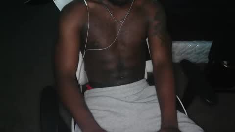 Snapshot of jinxbear1 chatting on 12.20.25 Jinxbear1 online show from 12.20.25