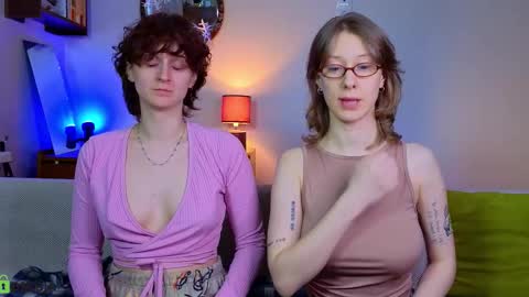 Hey Guys We are Julia ginger  Tina brunette online show from 01.16.26