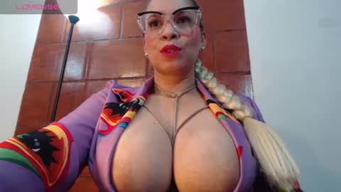 Jade M  online show from 01.13.25