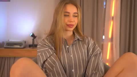 Snapshot of jjennnyy chatting on 02.11.26 Jenny online show from 02.11.26