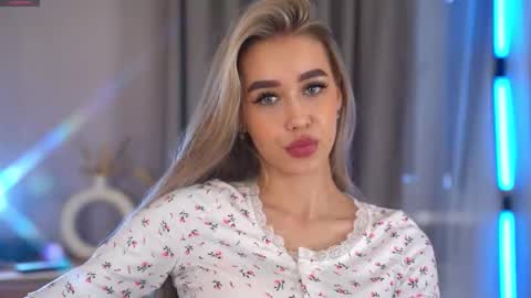 Snapshot of jjennnyy chatting on 02.19.26 Jenny online show from 02.19.26