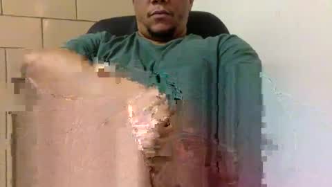 Snapshot of jln102004 chatting on 01.23.25 Holmesfifth online show from 01.23.25