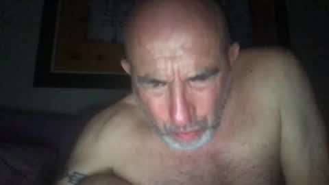 jmombombero63 online show from 09.19.25