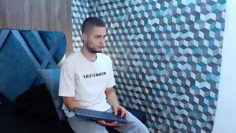 Snapshot of joaho_fernandez chatting on 06.19.26 Joao online show from 06.19.26