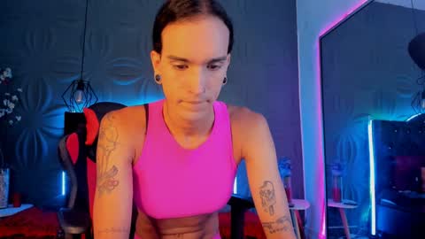 Joa Isaza     online show from 01.17.25