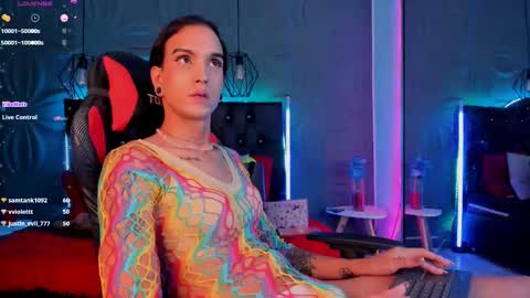 Joa Isaza     online show from 02.27.25