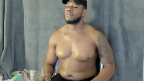 Snapshot of joan_saenz chatting on 02.12.26 JOAN SAENZ online show from 02.12.26