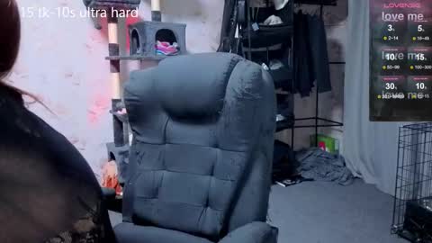 joan_wilson online show from 11.23.25