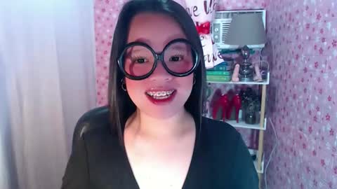 Joana online show from 11.27.25