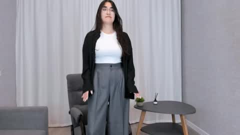 Snapshot of joangoulder chatting on 12.14.24 Mia online show from 12.14.24