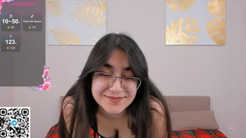 Snapshot of joangoulder chatting on 01.11.25 Mia online show from 01.11.25