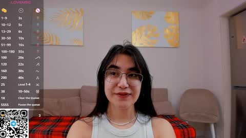 Snapshot of joangoulder chatting on 01.16.25 Mia online show from 01.16.25