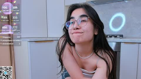 Snapshot of joangoulder chatting on 01.26.25 Mia online show from 01.26.25