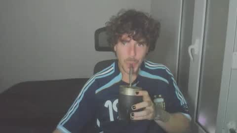 Snapshot of joaquin420_hot chatting on 02.10.26 joaquin420_hot online show from 02.10.26