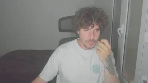 Snapshot of joaquin420_hot chatting on 02.14.26 joaquin420_hot online show from 02.14.26