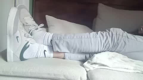 GUILLAUME feet and socks online show from 01.31.25