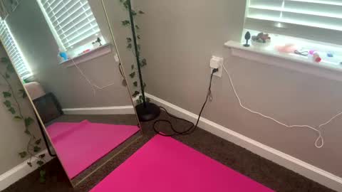 JoJo 3   online show from 03.06.25