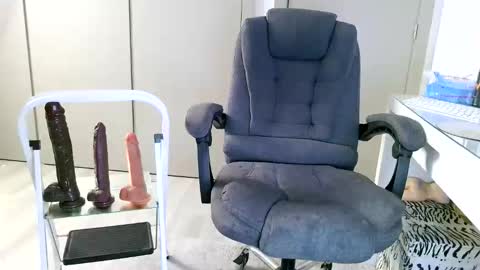 Jockstrap3x online show from 12.17.25