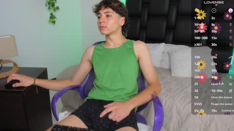 Snapshot of joe23___ chatting on 12.13.24 Joe online show from 12.13.24