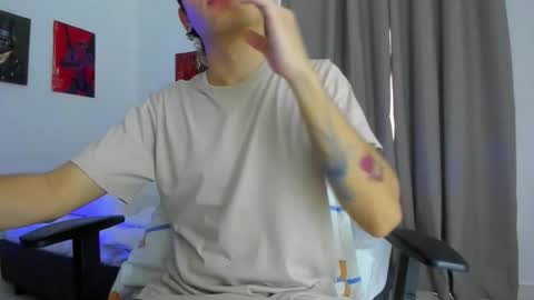 Snapshot of joe23___ chatting on 10.17.25 Joe online show from 10.17.25