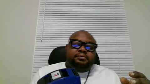 Snapshot of joe25123 chatting on 03.03.25 joe25123 online show from 03.03.25