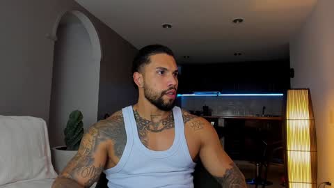 joe_esthetic online show from 02.04.25