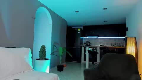 joe_esthetic online show from 02.10.25