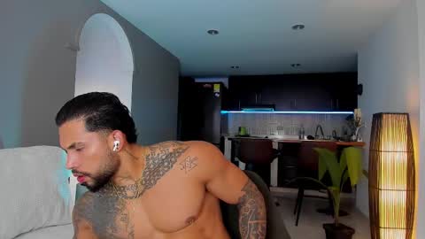 joe_esthetic online show from 02.25.25