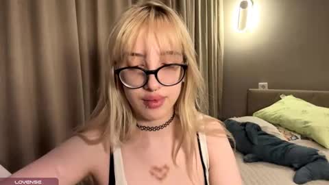 Amaya online show from 11.19.25