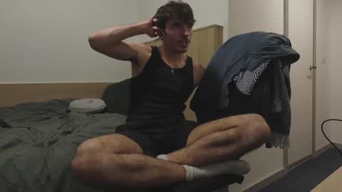 Snapshot of joeosulli2024 chatting on 10.20.25 JoeOsulli online show from 10.20.25