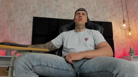     online show from 12.12.24