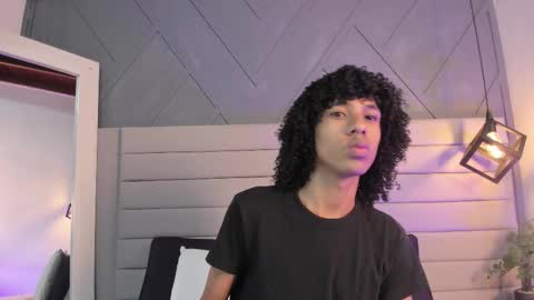 Johan  online show from 11.08.25