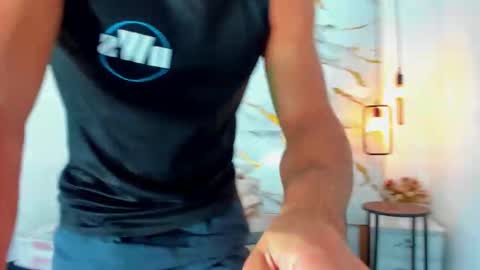 Snapshot of johan_miller1 chatting on 11.01.25 johan online show from 11.01.25