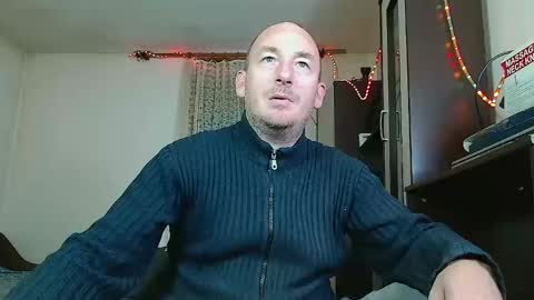 Snapshot of johanbarker chatting on 12.13.24 Johan online show from 12.13.24