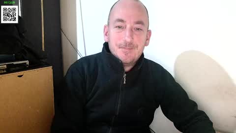 Snapshot of johanbarker chatting on 01.05.25 Johan online show from 01.05.25