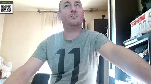 Snapshot of johanbarker chatting on 01.27.25 Johan online show from 01.27.25