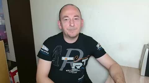 Snapshot of johanbarker chatting on 01.10.26 Johan online show from 01.10.26