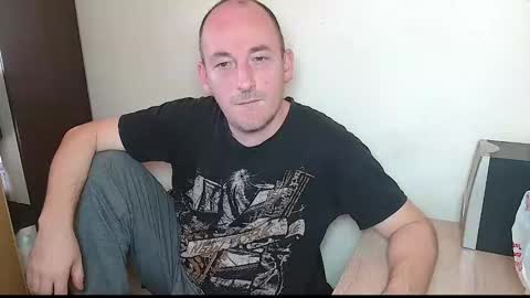 Snapshot of johanbarker chatting on 01.19.26 Johan online show from 01.19.26