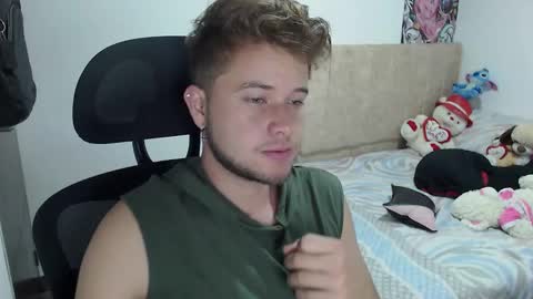 Snapshot of johanleonsweetboy chatting on 01.03.25 JOHAN independient model online show from 01.03.25