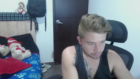 Snapshot of johanleonsweetboy chatting on 10.03.25 JOHAN independient model online show from 10.03.25